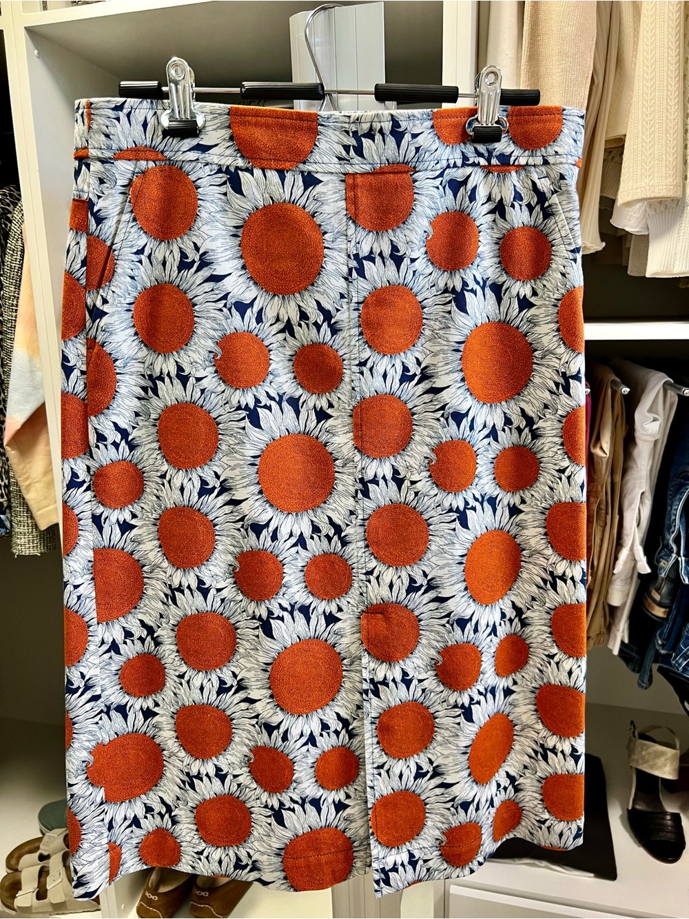 Akris Navy and Orange Floral Dot Pencil Skirt - Picture 2 of 4